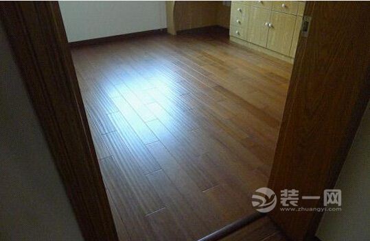 广州装修网贝亚克青花瓷实木地板装修效果图