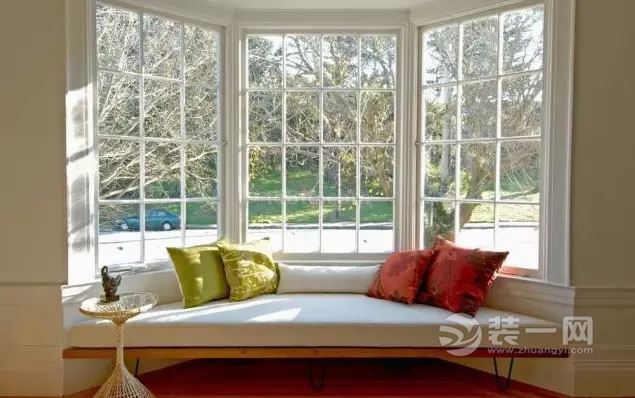 设计师分享家居客厅飘窗设计方案 台面很重要!